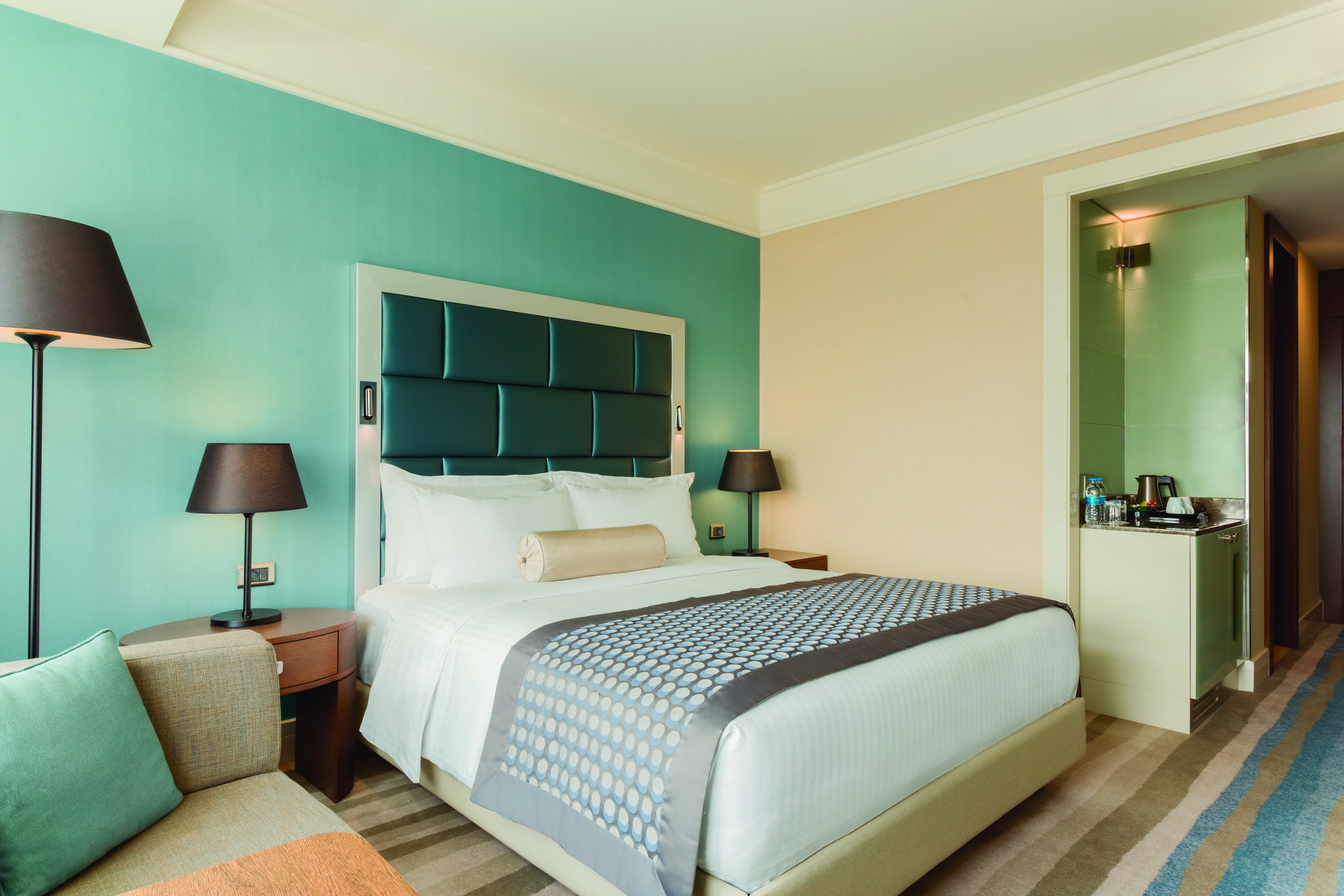 Wyndham Grand Istanbul Europe Ξενοδοχείο Εξωτερικό φωτογραφία A room at the hotel