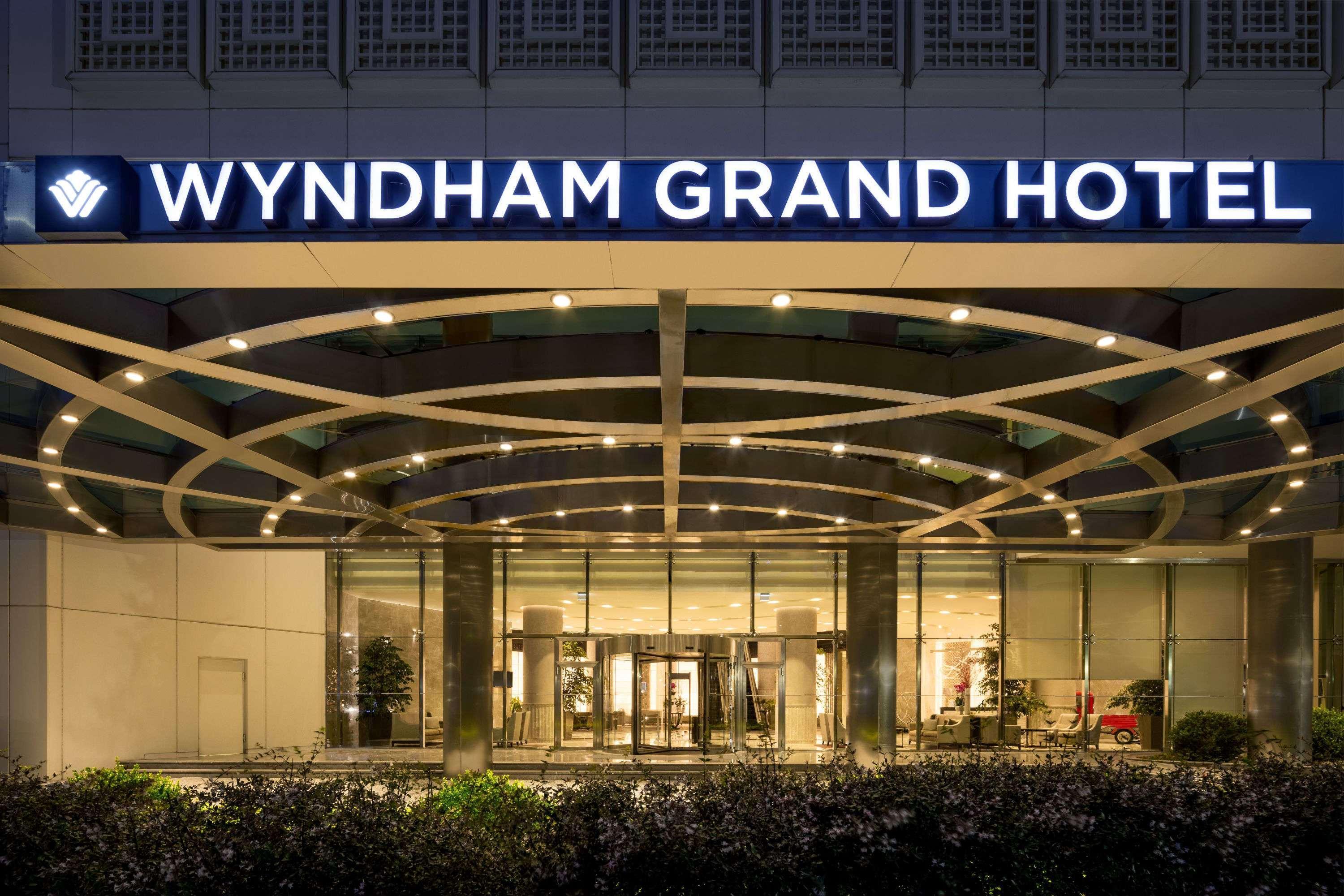 Wyndham Grand Istanbul Europe Ξενοδοχείο Εξωτερικό φωτογραφία Wynham Grand Hotel