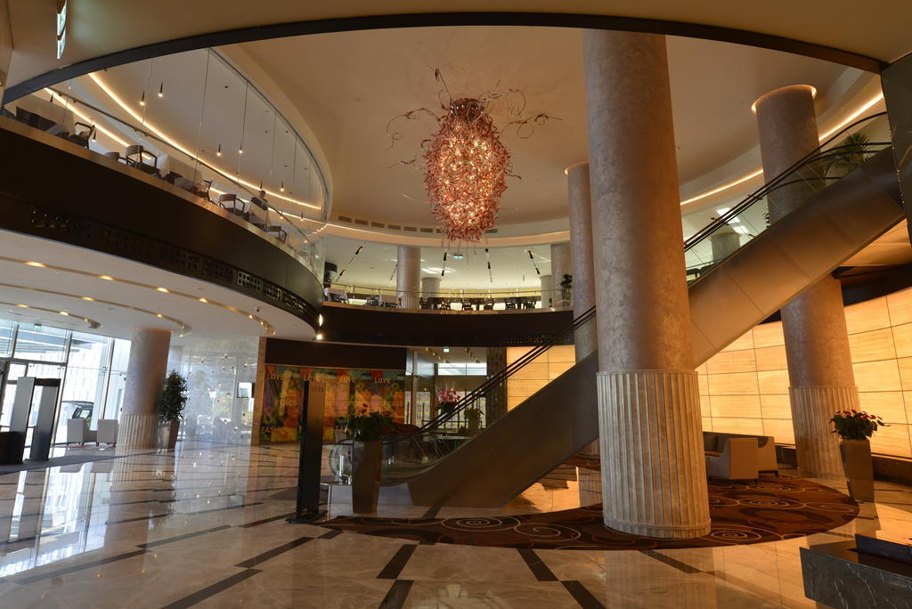 Wyndham Grand Istanbul Europe Ξενοδοχείο Εξωτερικό φωτογραφία Lobby